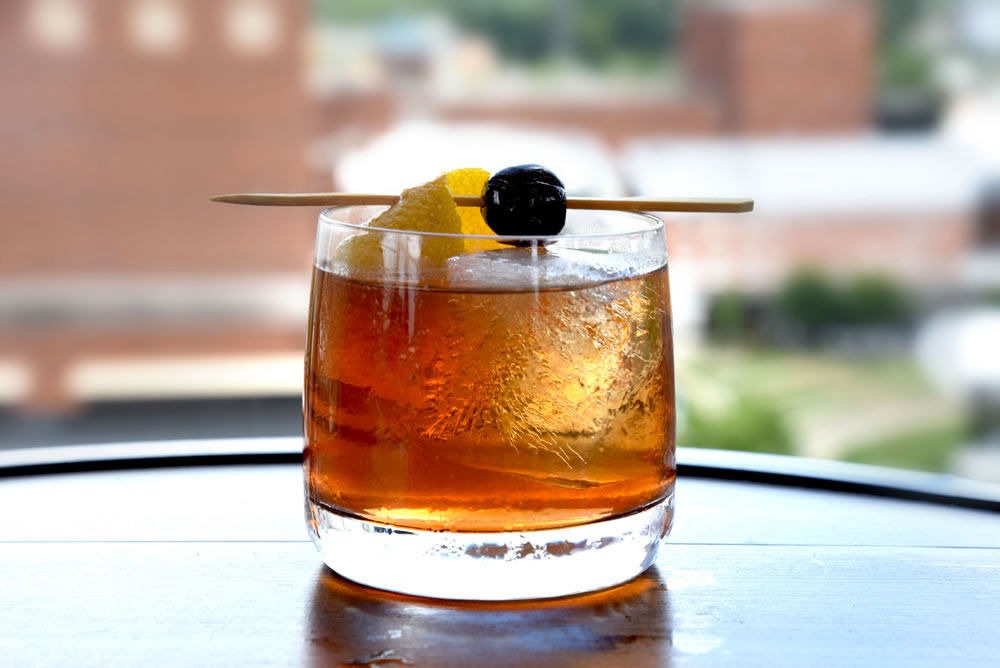 Best Cocktails in Greenville, South Carolina Rooftop Drinks